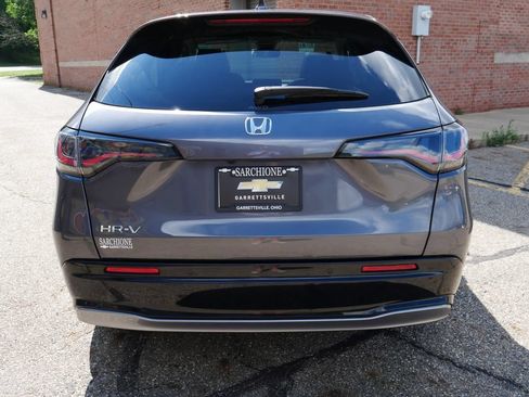 Used 2025 Honda HR-V EX-L image 6