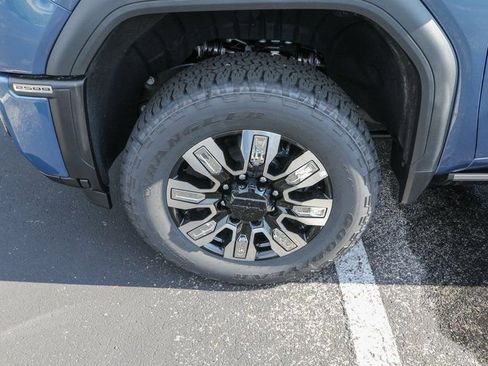 New 2025 GMC Sierra 2500 Denali w/ Denali Reserve Package image 32