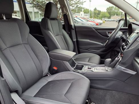 Used 2024 Subaru Forester Premium image 8