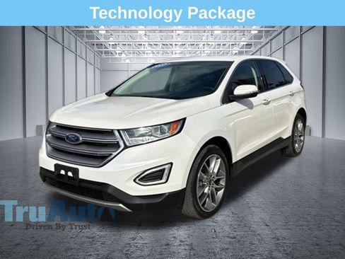 Used 2017 Ford Edge Titanium w/ Technology Package AWD/4WD image 3