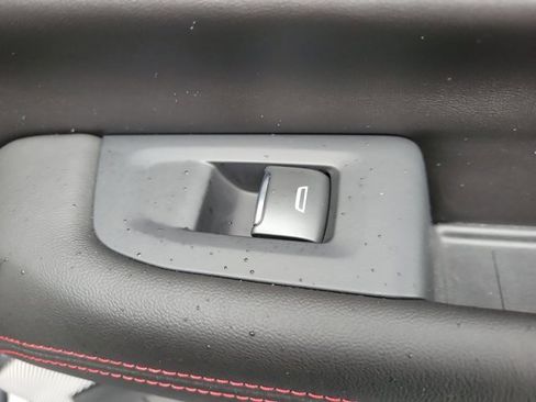 Used 2025 GMC Yukon AT4 Ultimate image 14