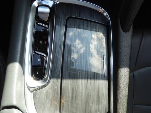 Used 2022 Buick Enclave Essence w/ Experience Buick Package FWD image 48