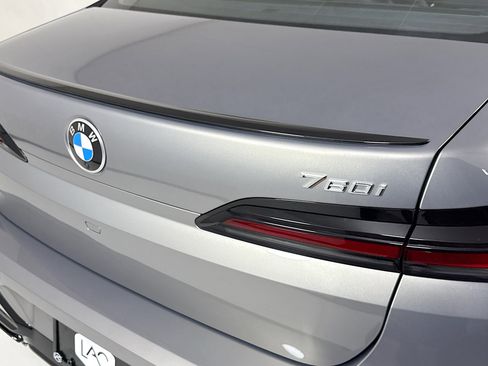 Used 2023 BMW 760i xDrive AWD/4WD image 37