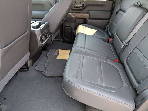 Used 2023 GMC Sierra 2500 Denali w/ Denali Ultimate Package AWD/4WD image 33