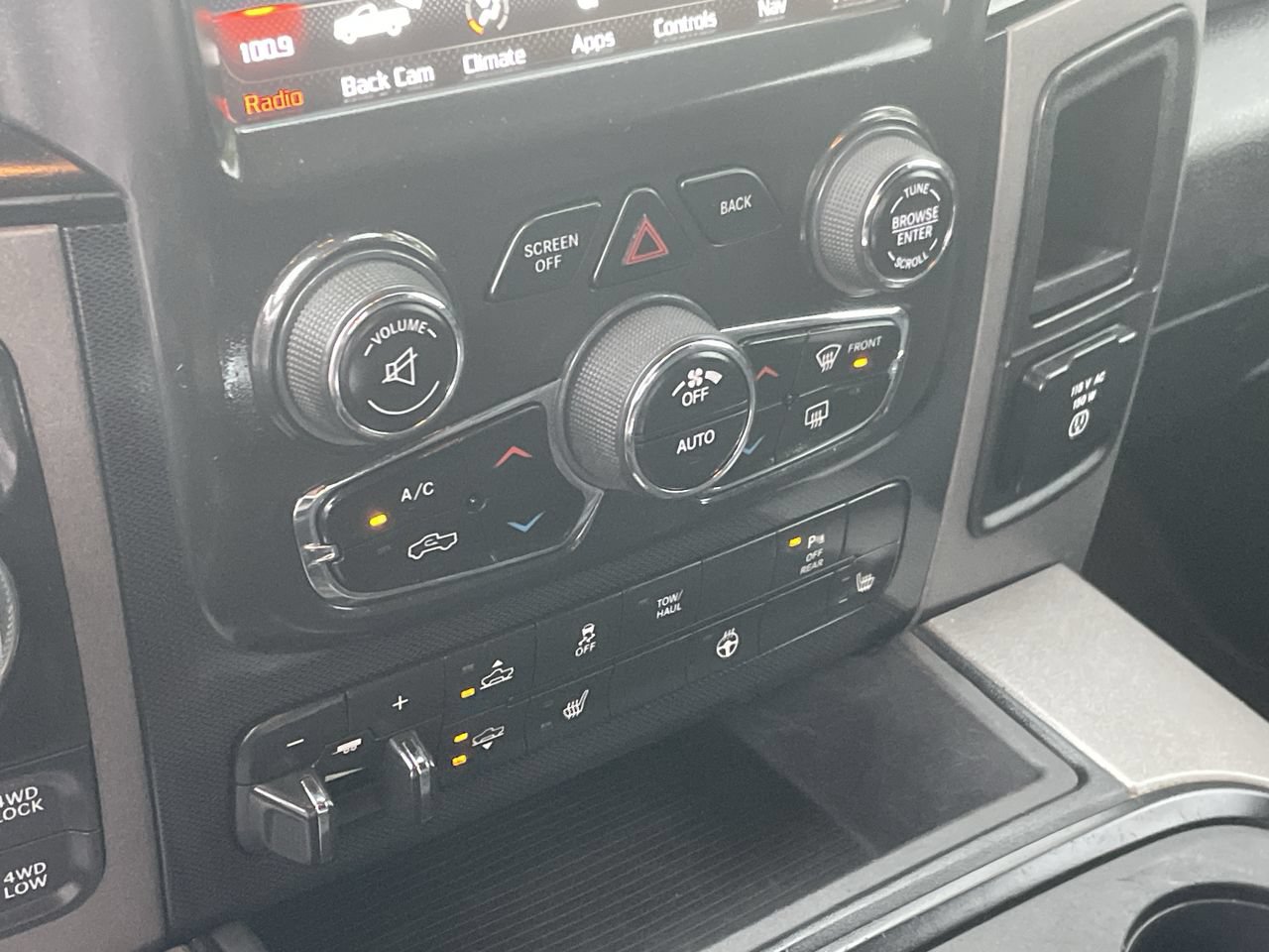 Used 2018 RAM 1500 Rebel w/ Luxury Group AWD/4WD image 19