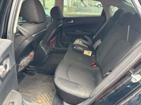 Used 2020 Kia Optima LX image 3