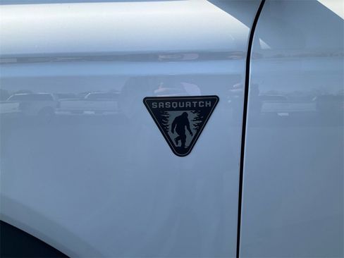 New 2025 Ford Bronco 4-Door w/ Sasquatch Package image 9