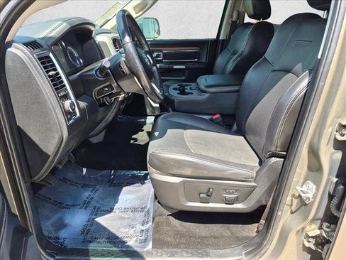Used 2015 RAM 1500 Laramie AWD/4WD image 15