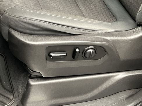 Used 2019 Chevrolet Silverado 1500 LT w/ All-Star Edition image 9