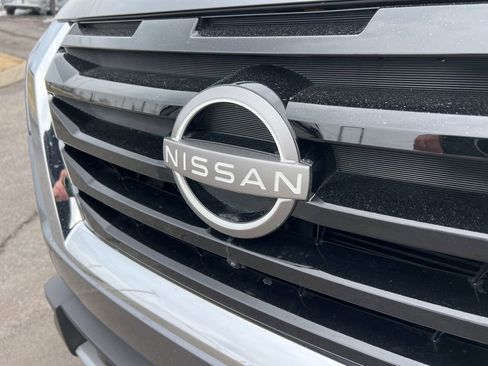 Used 2024 Nissan Pathfinder Platinum w/ Cargo Package image 11