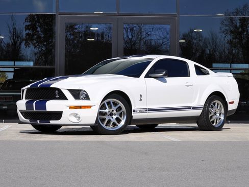 Used 2008 Ford Mustang Shelby GT500 image 2