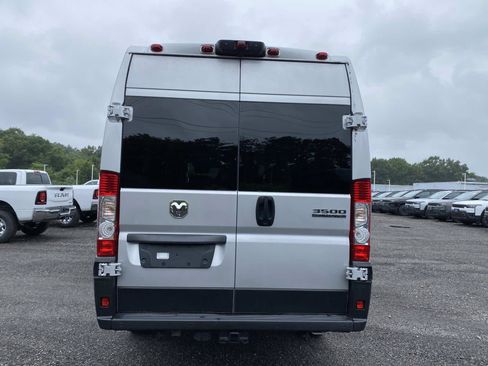 Used 2025 RAM ProMaster 3500 w/ Quick Order Package 22H SLT+ FWD image 4