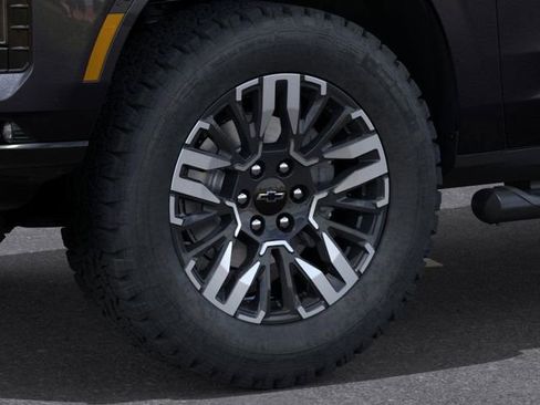 New 2026 Chevrolet Tahoe Z71 image 9