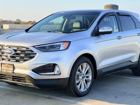 Used 2019 Ford Edge Titanium w/ Equipment Group 301A image 3