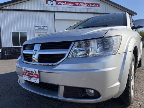 Used 2009 Dodge Journey SXT w/ Premium Convenience Group AWD/4WD image 18