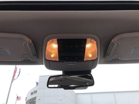 Used 2023 Chrysler 300 Touring L w/ Popular Equipment Group image 26