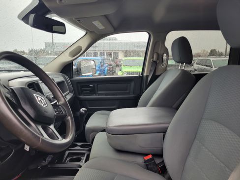 Used 2018 RAM 2500 Tradesman w/ Chrome Appearance Group image 7