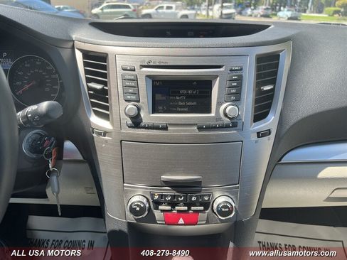 Used 2014 Subaru Outback 2.5i Premium AWD/4WD image 30