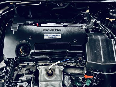 Used 2017 Honda Accord Sport image 15