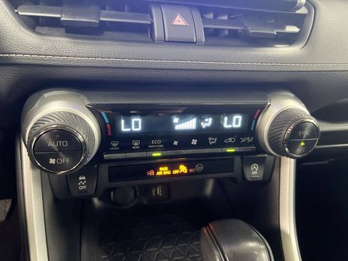 Used 2023 Toyota RAV4 XLE AWD/4WD image 17