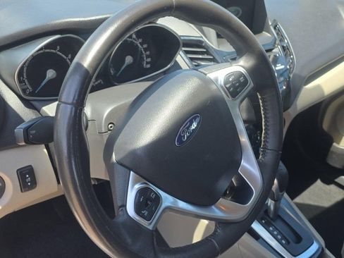 Used 2016 Ford Fiesta Titanium FWD image 7