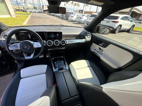 Certified 2021 Mercedes-Benz GLB 250 image 17