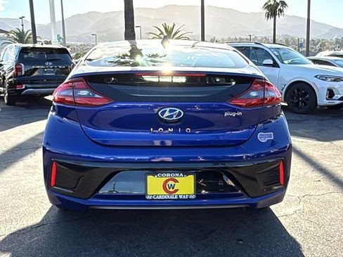 Used 2019 Hyundai Ioniq Plug-In Hybrid image 4