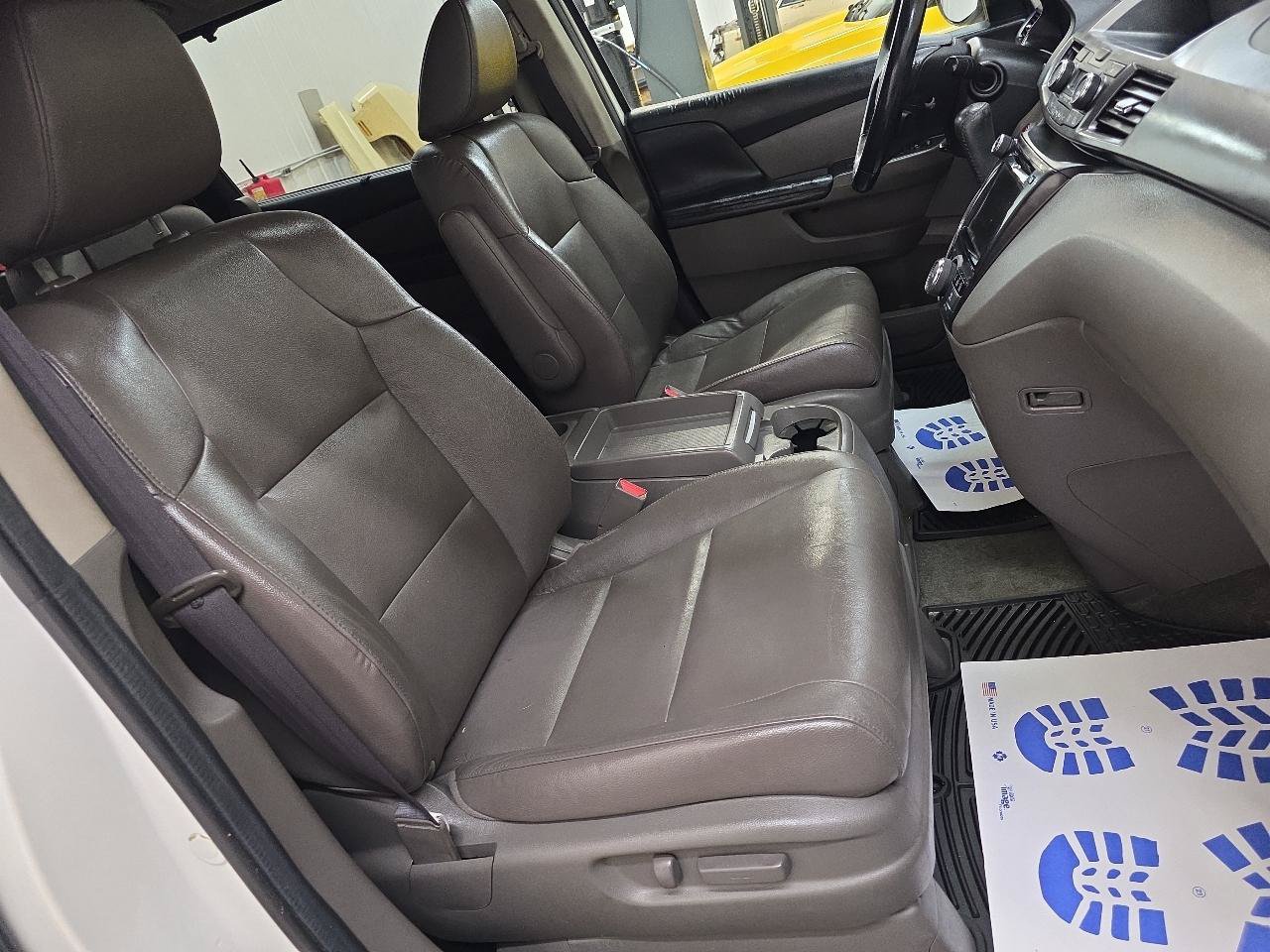 Used 2014 Honda Odyssey Touring image 41