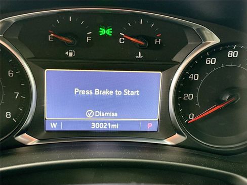 Used 2022 Chevrolet Equinox LT image 3