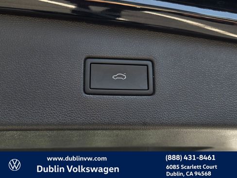 Certified 2022 Volkswagen Tiguan SE FWD image 24