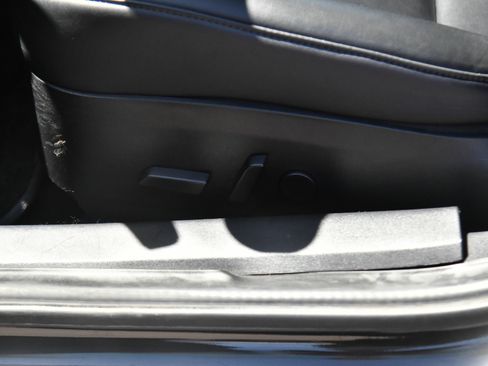 Used 2020 Tesla Model 3 Standard Range RWD image 16
