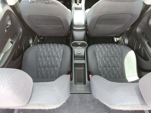 Used 2014 Chevrolet Volt w/ Enhanced Safety Package 1 FWD image 37