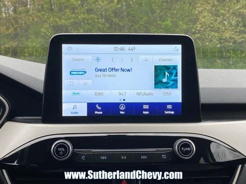 Used 2022 Ford Escape SE image 28