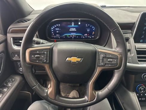 Used 2023 Chevrolet Suburban High Country image 17
