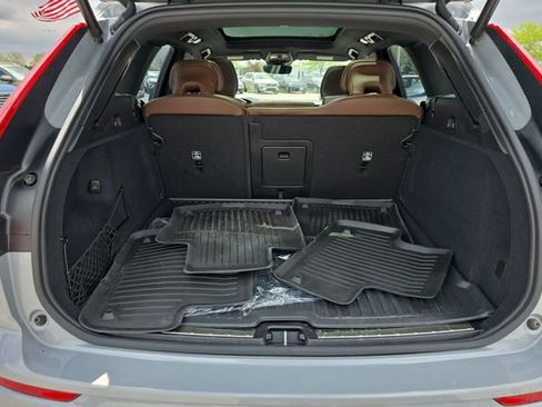 Used 2025 Volvo XC60 B5 Ultra w/ Climate Package AWD/4WD image 27