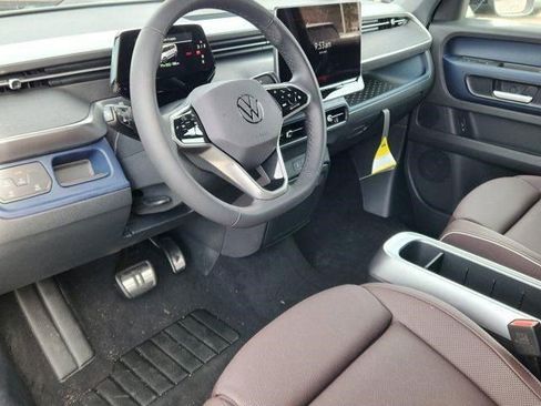 New 2025 Volkswagen ID. Buzz Pro S image 11