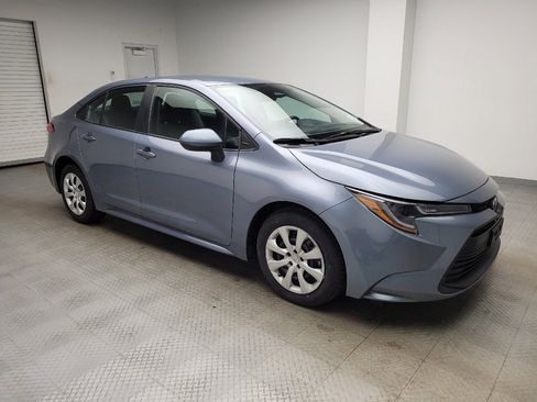 Used 2025 Toyota Corolla LE image 11