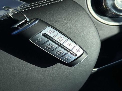 Used 2025 Genesis GV70 3.5T Sport w/ Sport Advanced Package AWD/4WD image 38