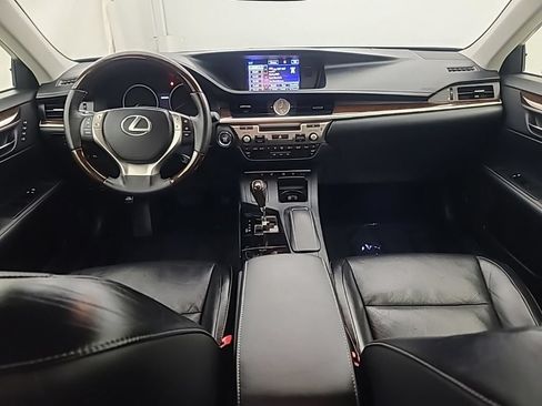 Used 2015 Lexus ES 350 w/ Luxury Package FWD image 18