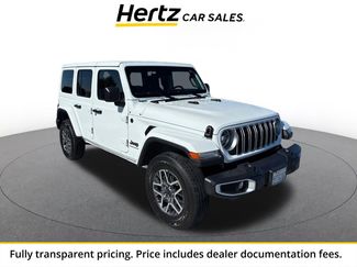 Used 2025 Jeep Wrangler Unlimited Sahara AWD/4WD video 1
