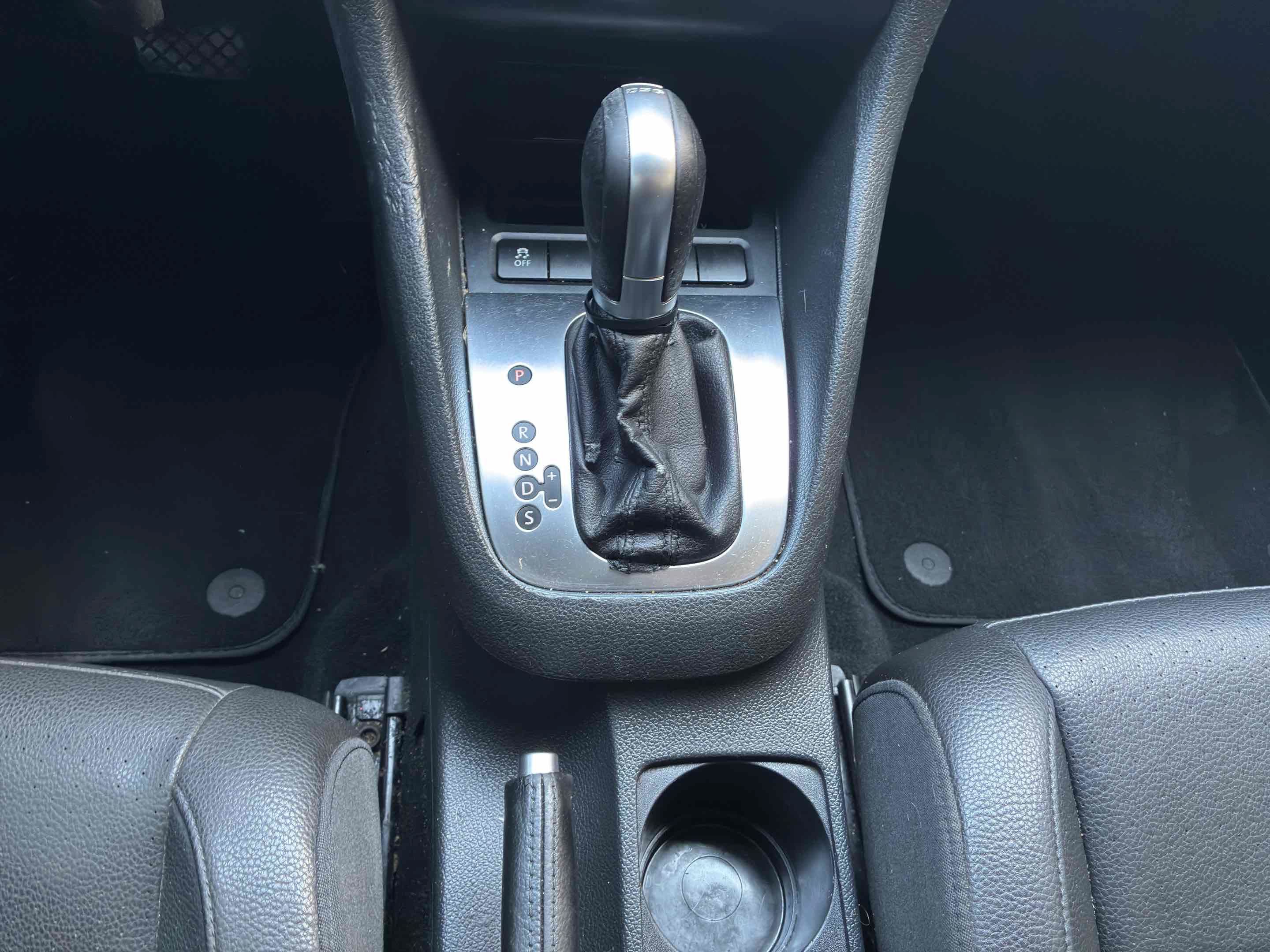 Used 2014 Volkswagen Jetta TDI FWD image 25
