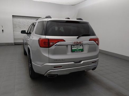 Used 2019 GMC Acadia Denali image 6