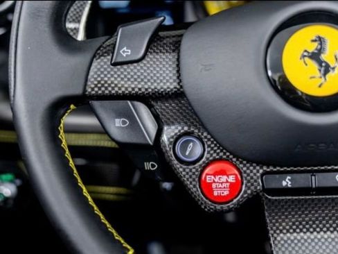 Used 2022 Ferrari F8 Tributo image 19