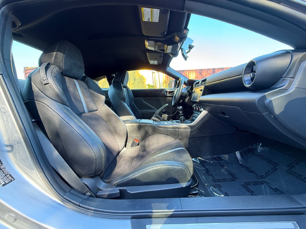 Used 2025 Toyota GR86 Premium w/ Performance Package RWD image 24
