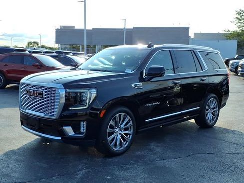 Used 2024 GMC Yukon Denali w/ Denali Reserve Package AWD/4WD image 11