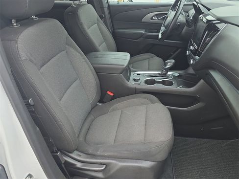 Certified 2022 Chevrolet Traverse LT image 29