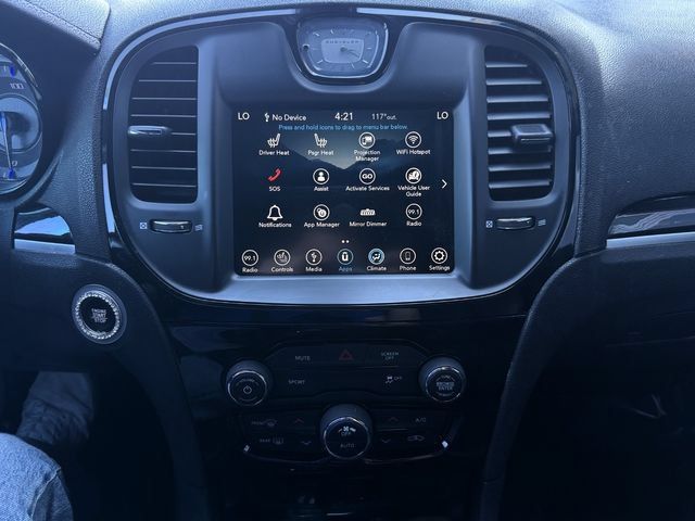 Used 2019 Chrysler 300 S AWD/4WD image 21