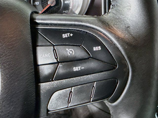 Used 2018 Dodge Charger SXT w/ Blacktop Package RWD image 14
