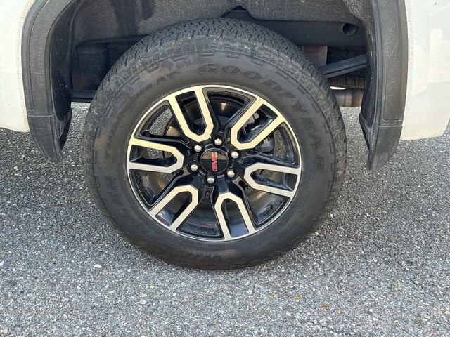 Used 2026 GMC Sierra 1500 AT4 w/ AT4 Premium Package AWD/4WD image 5