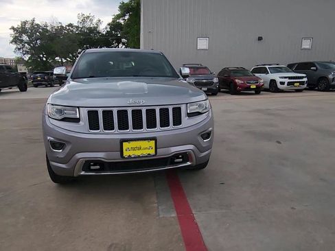 Used 2015 Jeep Grand Cherokee Overland AWD/4WD image 3